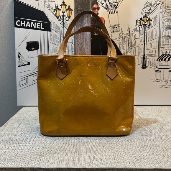 Louis Vuitton Vernis Houston in Noisette - Picture 3 of 12